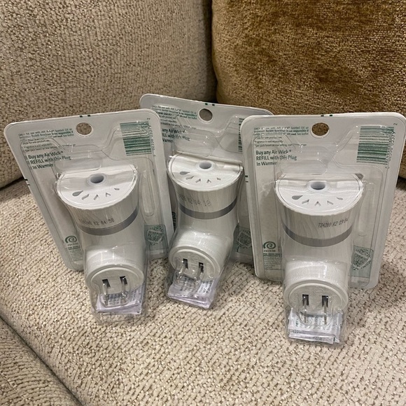 LOT OF 3 NWT Advanced Plug-In Scented Oil Warmer - White - Picture 2 of 3